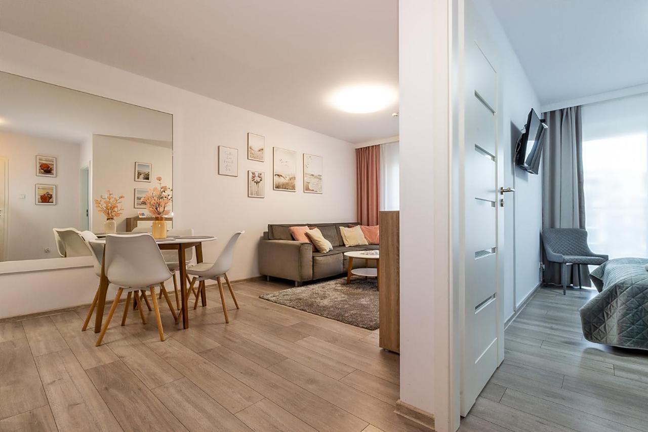 Omi Apartments كولوبرزيغ المظهر الخارجي الصورة